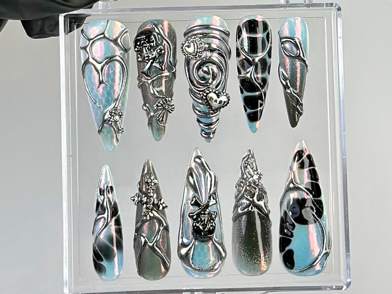 Gothic Black Chrome Press On Nails | Cyberpunk 3D Press Ons | Holographic 3D Fake Nails | Gothic, Y2K, Dark Nail Art | Gothic Nails |HC773YC
