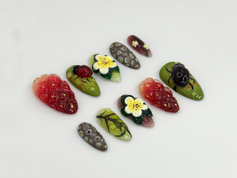 Nature-Themed Press On Nails | 3D Ladybug & Flower Nail Art | Nature Inspired Nails |Summer Garden Nails | Unique Nail Arts | JB676H