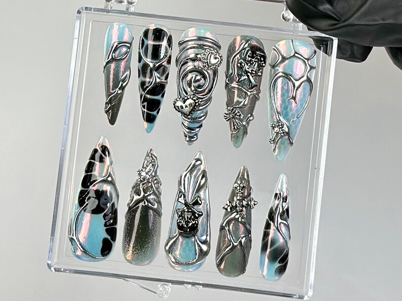 Gothic Black Chrome Press On Nails | Cyberpunk 3D Press Ons | Holographic 3D Fake Nails | Gothic, Y2K, Dark Nail Art | Gothic Nails |HC773YC
