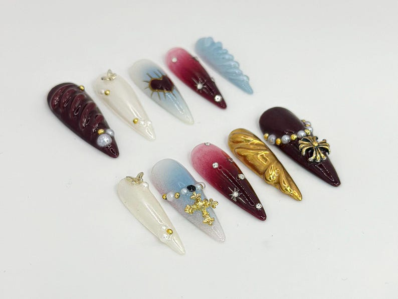 Gothic Sacred Heart Press On Nails |GT71