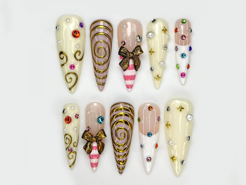 Gold Swirl Cute Press On Nail | Playful Luxury Nail Art | Creative Candy Swirl Nails | Handmade Artistic Candy Nails Set| JB268EC