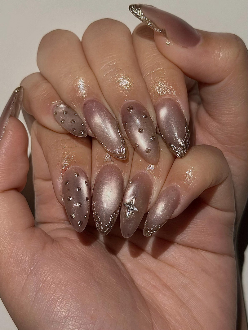 Luxury Cat Eye Press On Nails, Luxury Gold Foil Trim Fake Nails, Elegant Nude Shimmer Nails for Wedding and Formal Events, HC1293HC