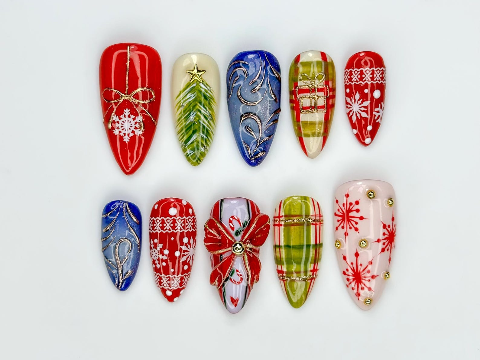 Red & Green Christmas Gift Press On Nails | Christmas Gift Box Nail Art | 3D Ribbon Bow Accent | Snowflake and Festive Pattern Nails|JB241EC