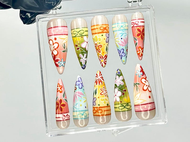 Kimono-Inspired Press On Nails | Japanese Floral Fake Nails | Japanese Kimono Nail Art | Traditional Bright Floral Press Ons | HB917YK