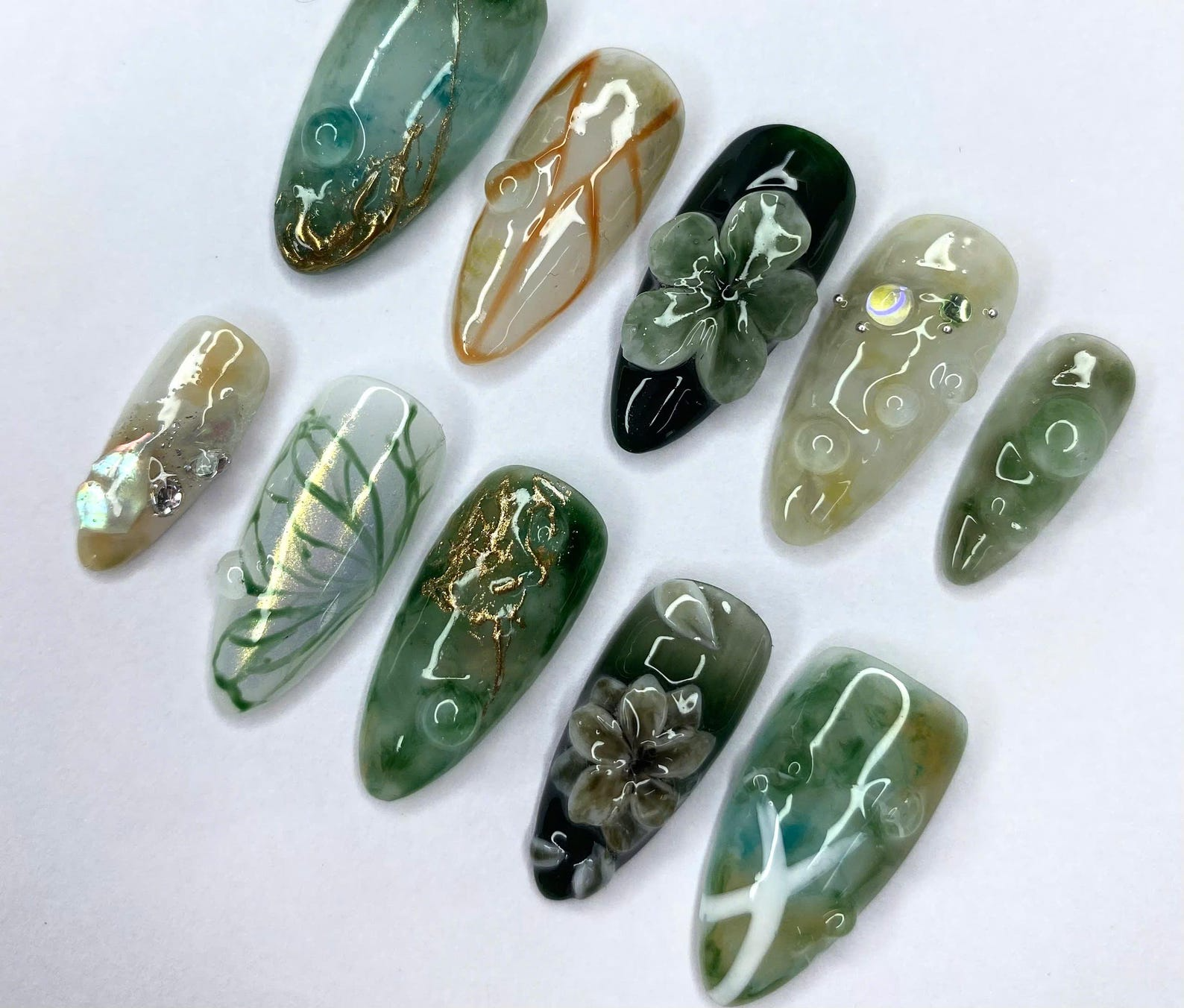 Handmade Jade Press On Nails | Glossy Green Botanical Nails | Elegant Stone Look Nails | Gold Marble Accents | 3D Nail Set