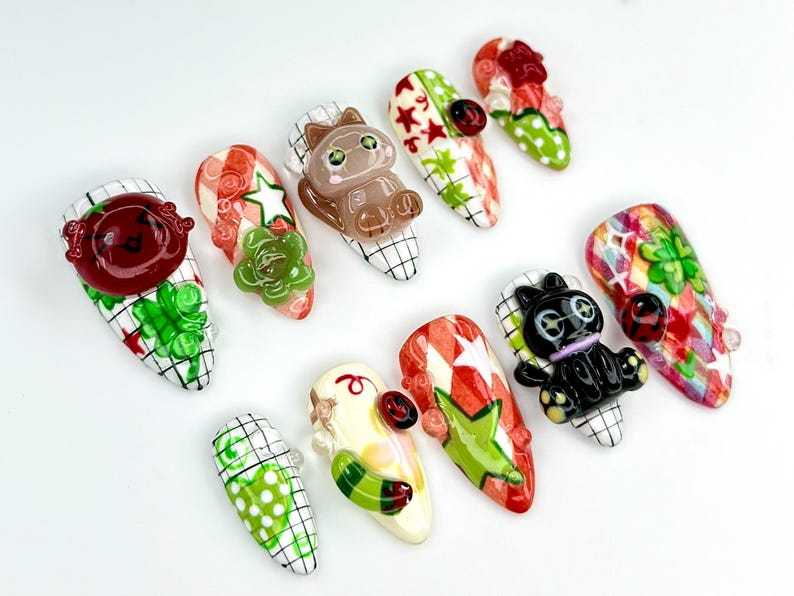 Kawaii Cat & Ladybug Press-On Nails | 3D Cute Nail Art | Funky Kawaii Fake Nails|Cat Leaf Ladybug Kawaii Nails |Kawaii Fun Nail Set |JB784YC