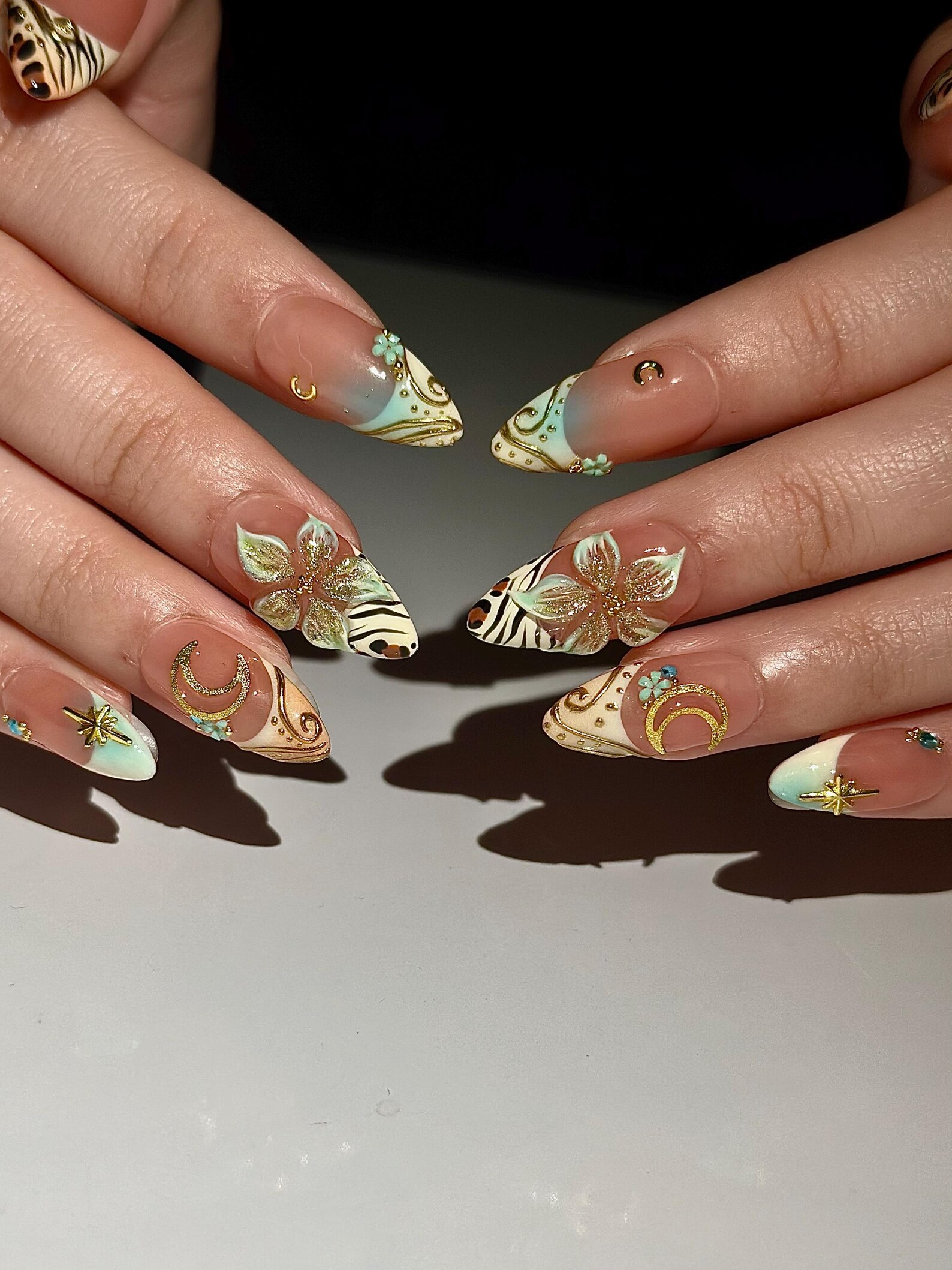 Gold Leopard Press On Nails for Luxury Party | Moon Star Luxury Nails | Nude Fantasy Nail Art | Glam Night Press Ons | JC298HK