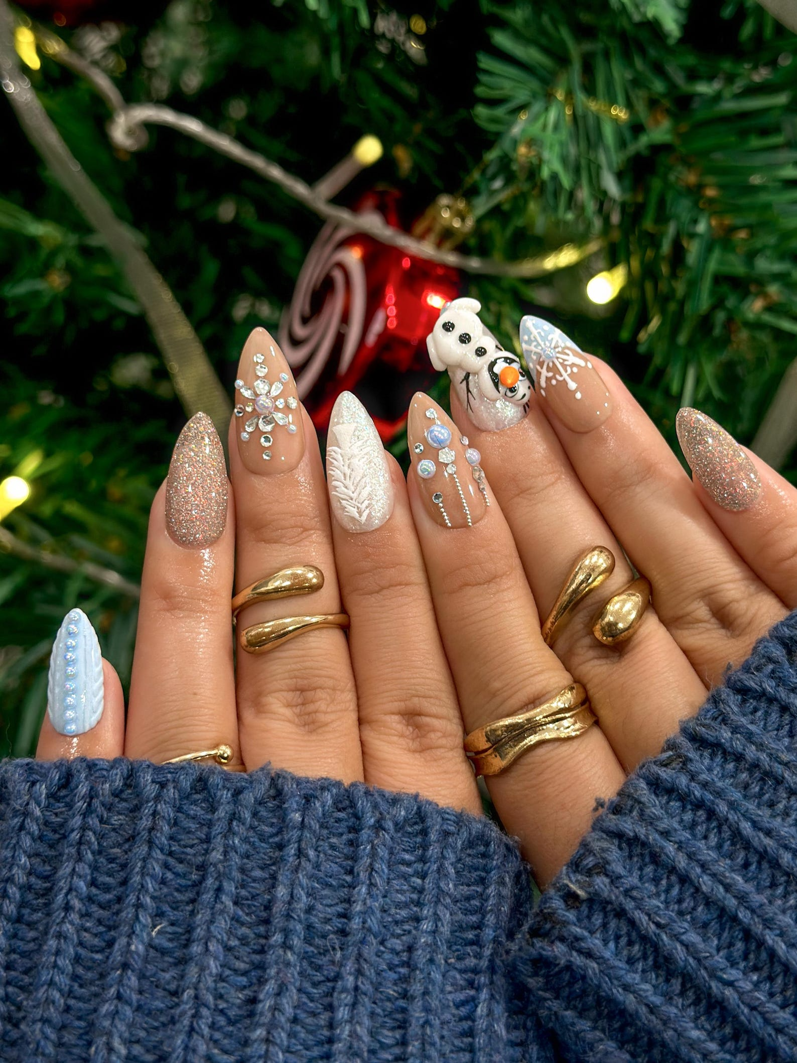 Frosty Snowman Winter Press On Nails | 3D Snowman Christmas Nail Art | 3D Snowman Accent | Crystal Nude Winter Nails | HB1214EC