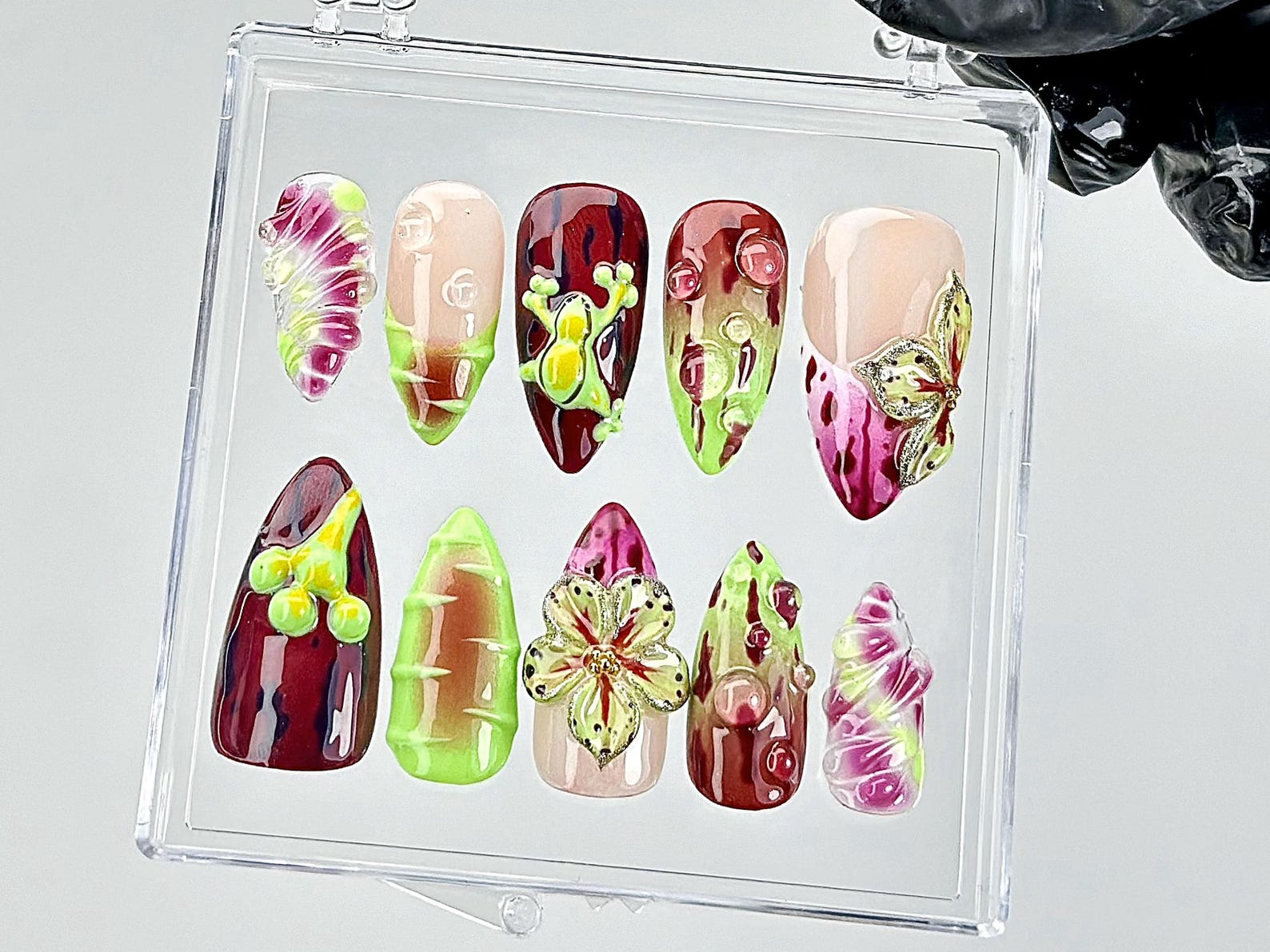 Mutant Floral Alien Press On Nails | Dark Garden Fantasy Fake Nails | Mushroom Beetle Garden Nail Art | 3D Fruit Pod Press Ons | HB893YC