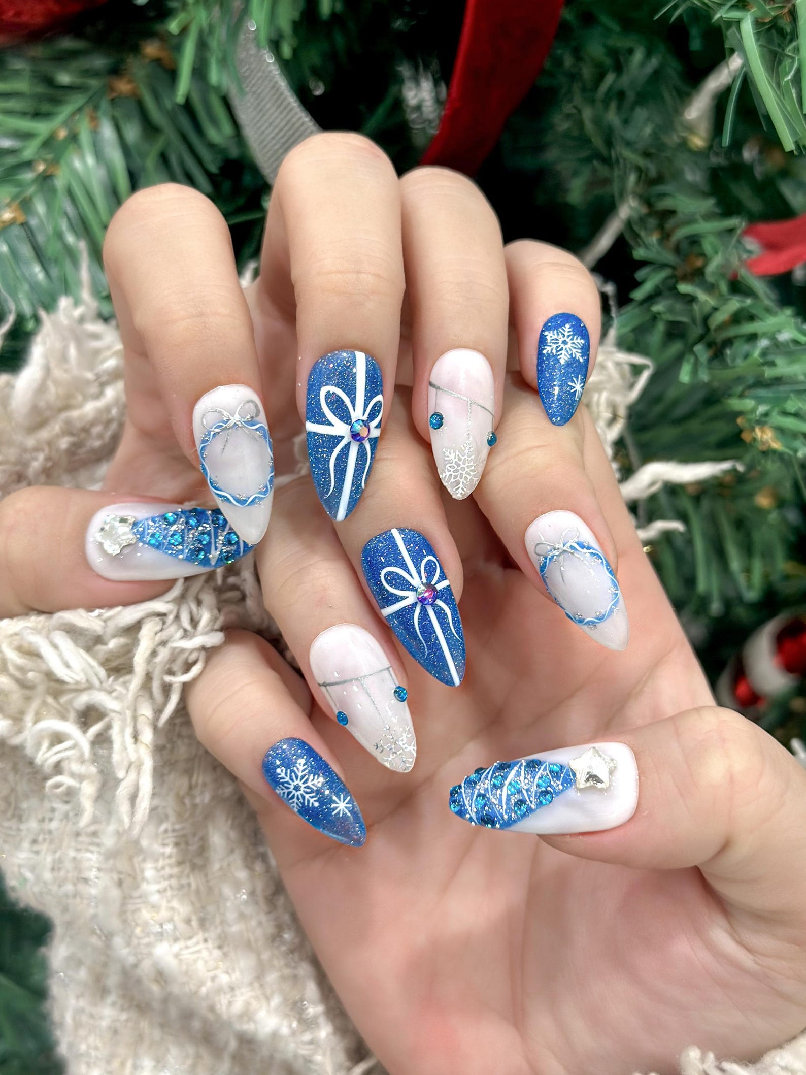 Frosty Blue Winter Gift Press On Nails For Christmas | Snowflake Glitter Christmas Nails | Blue White Holiday Set | 3D Icy Tree Accent | DC930EC