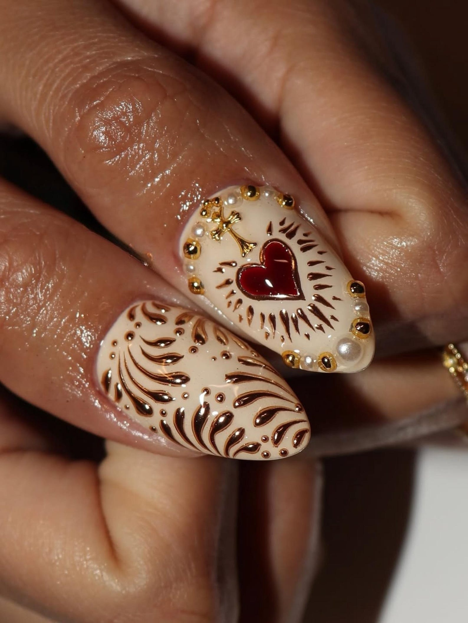 Nail Tabs for Press On Nails ?M?Golden Heart Baroque Press On Nails | Valentine Nails | Ivory Blush French Tips |DB09H