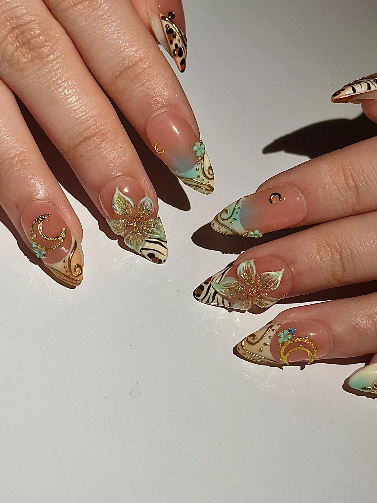 Gold Leopard Press On Nails for Luxury Party | Moon Star Luxury Nails | Nude Fantasy Nail Art | Glam Night Press Ons | JC298HK