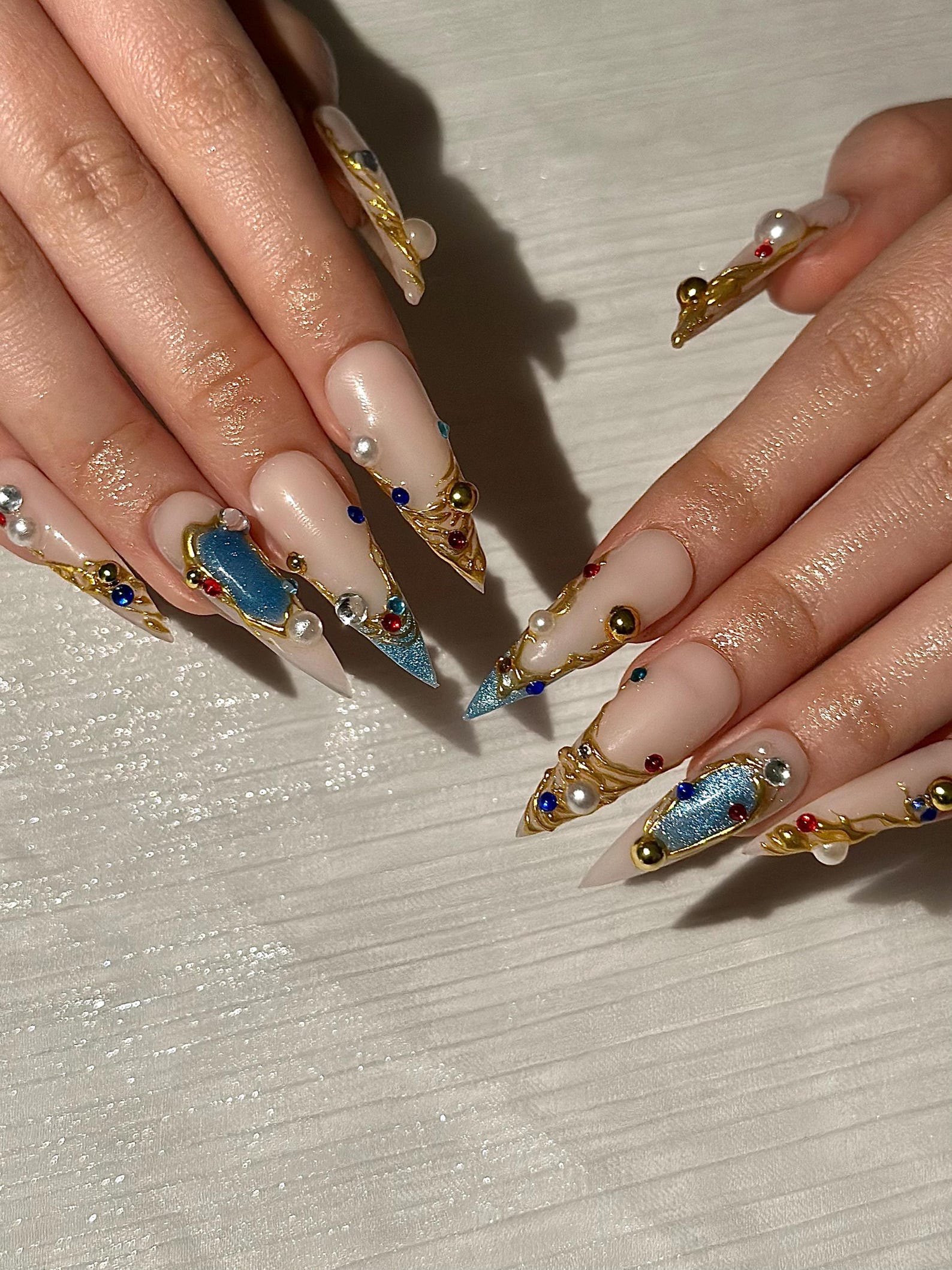 Luxury 3D Jewelry Press On Nails, Gold Filigree and Blue Gemstone False Nails, Royal Core Stiletto Nails for Gala or Wedding | DB1022HC