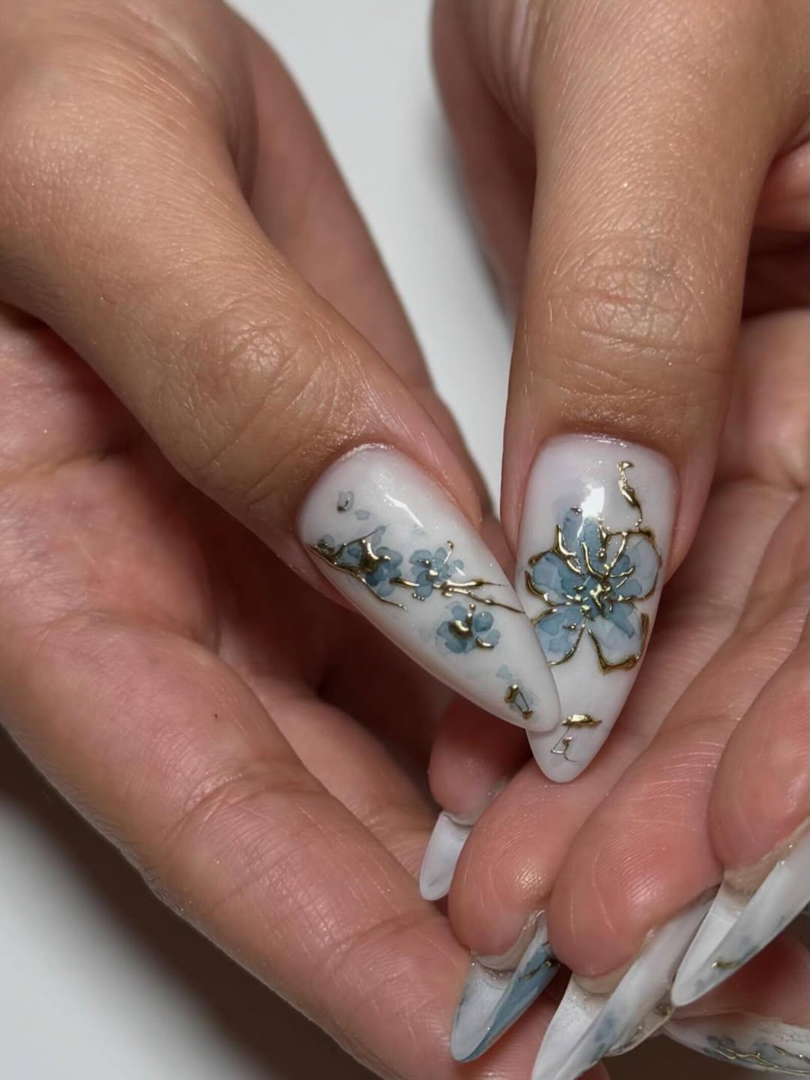 Blue Bloom Elegant Press On Nails | Chinese Luxury Floral Nails | Gold Wire Stiletto Nails | Clear Luxury Art Press Ons | JC299EC