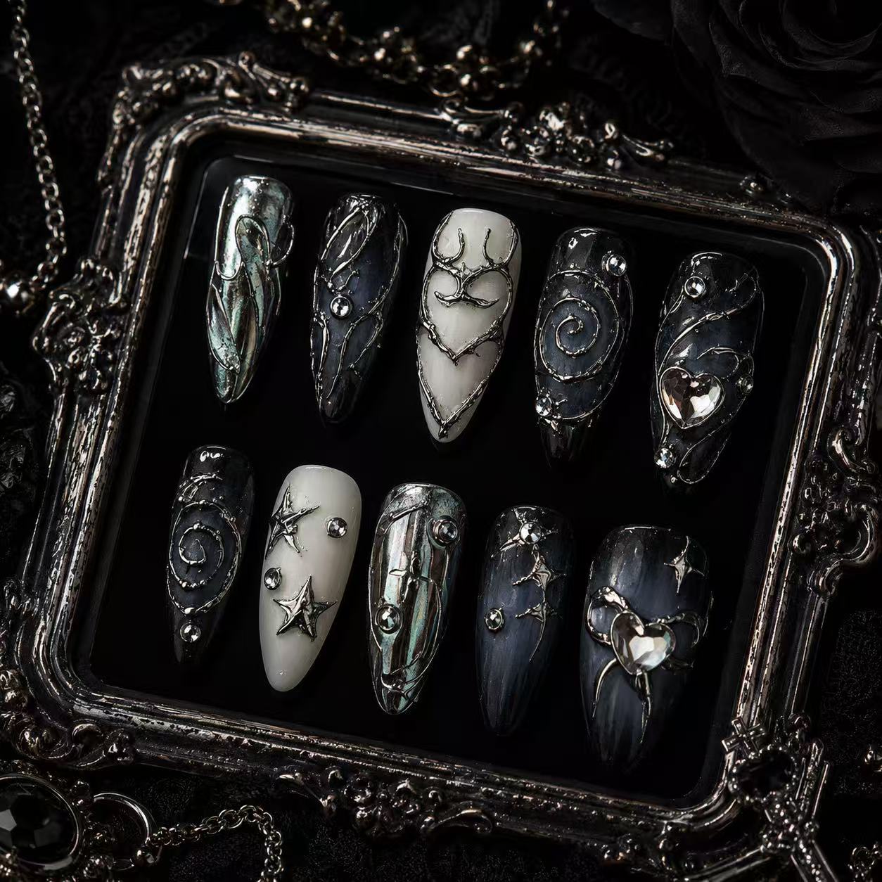 Moonlit Phantom Black Silver Press-On Nails – Elegant Gothic Witchcore Style/008