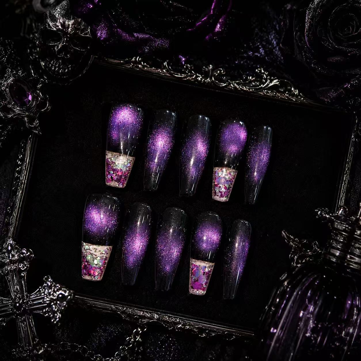 Dark Elegance Nails ¨C Luxury Gothic Chic Press-Ons Black-to-Gray Gradient Nails with Metallic 3D Accents Rebel & Glam ¨C Reusable Stick-On Luxury Nails/0001