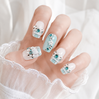 Tiffany Blue Rhinestone Press-On Nails Luxury Crystal & Pearl Nail Set Blue & White Plaid Glam Nails Sparkle 3D Flower Fake Nails/010