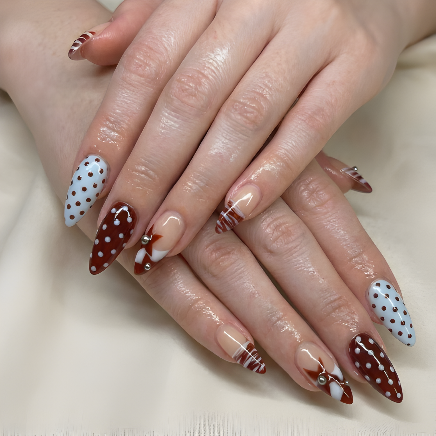Nail Tabs for Press On Nails ?M?Nude Brown Blue Polka Dot French Tip Cute Nails | DB01L