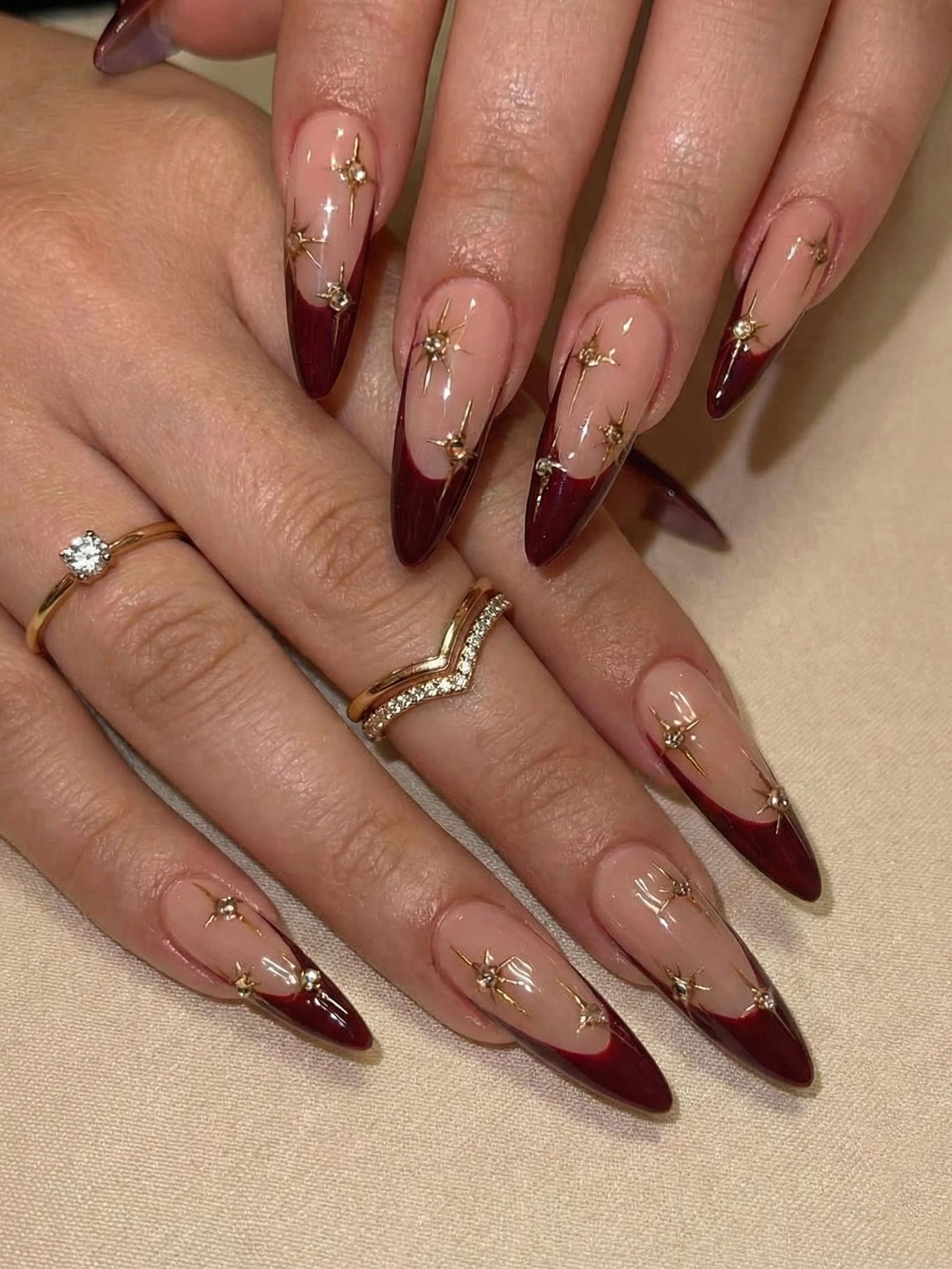 Nail Tabs for Press On Nails ?M?Burgundy Star French Press On Nails for Luxury Women | DB10E