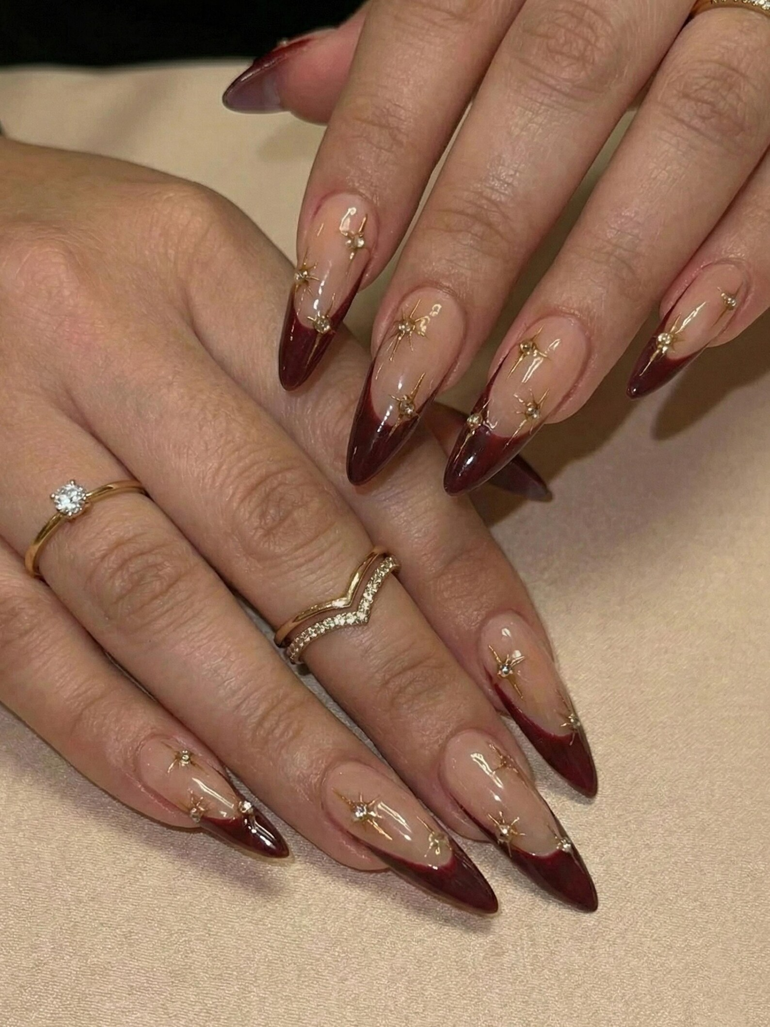 Nail Tabs for Press On Nails ?M?Burgundy Star French Press On Nails for Luxury Women | DB10E